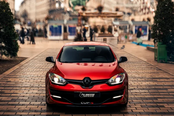 Megane 3 RS dans les rues d'orléans